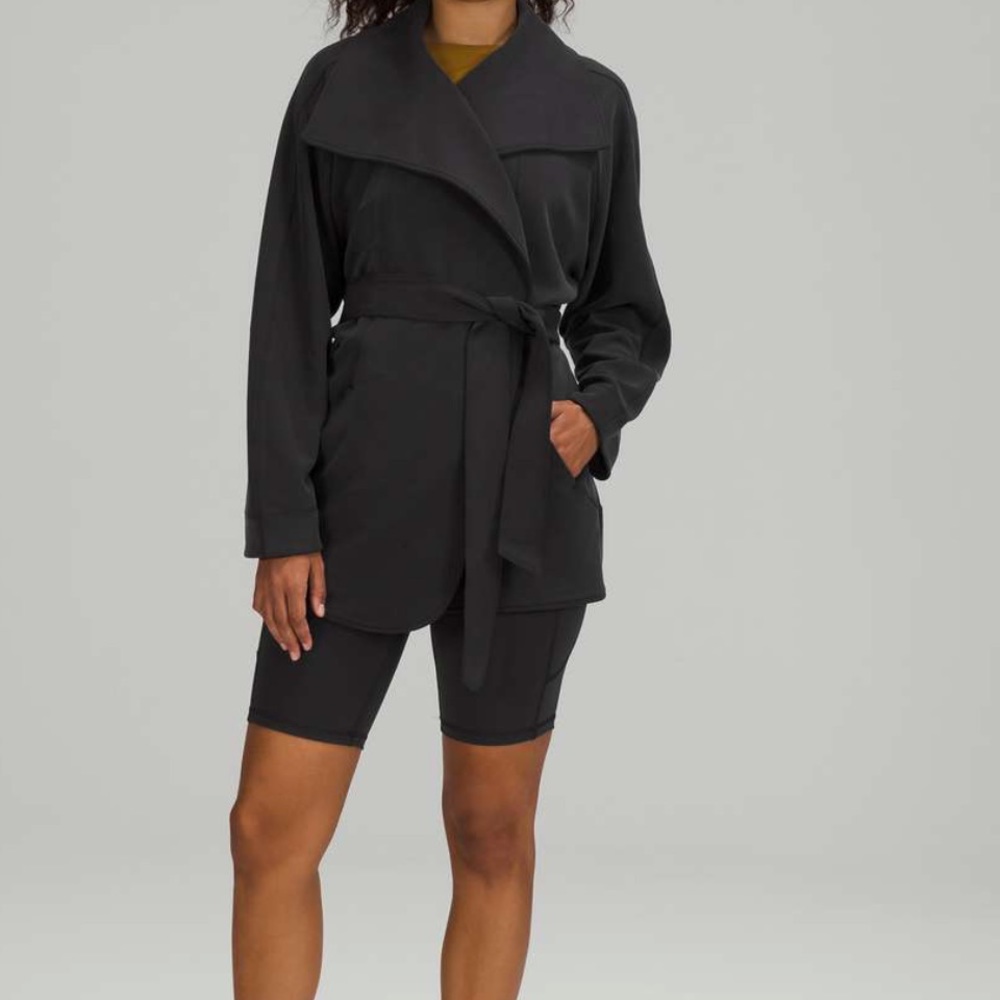 lululemon softstreme belted wrap